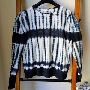 Who What Wear Women's Black and White Tie-Dye Sweatshirt - Size M